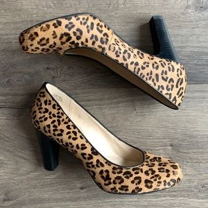 Leopard Calf-Hair Leather Pumps (8.5)